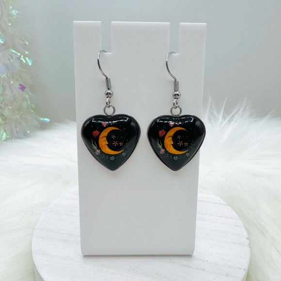 Vintage Heart-Shaped Moon Drop Earrings - Picture 1 of 4